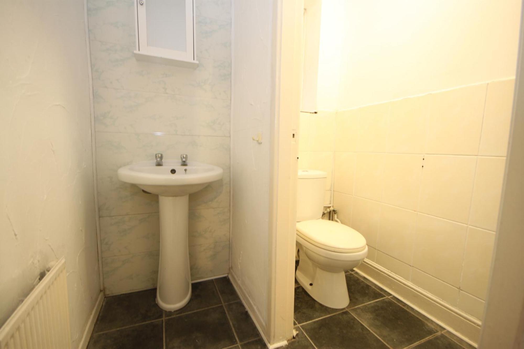 Barton Seaview, Self Catering Studio Apartments, Promenade & Central Beach Location, Families, Couples Or 23 Years Plus Only, Free Parking Blackpool Exteriér fotografie